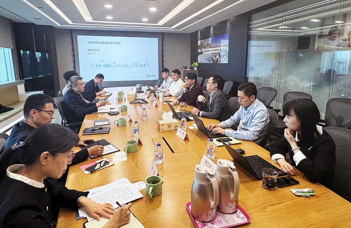 與新加坡勝科能源中國公司首席執(zhí)行官陳光鴻會談-1.jpg