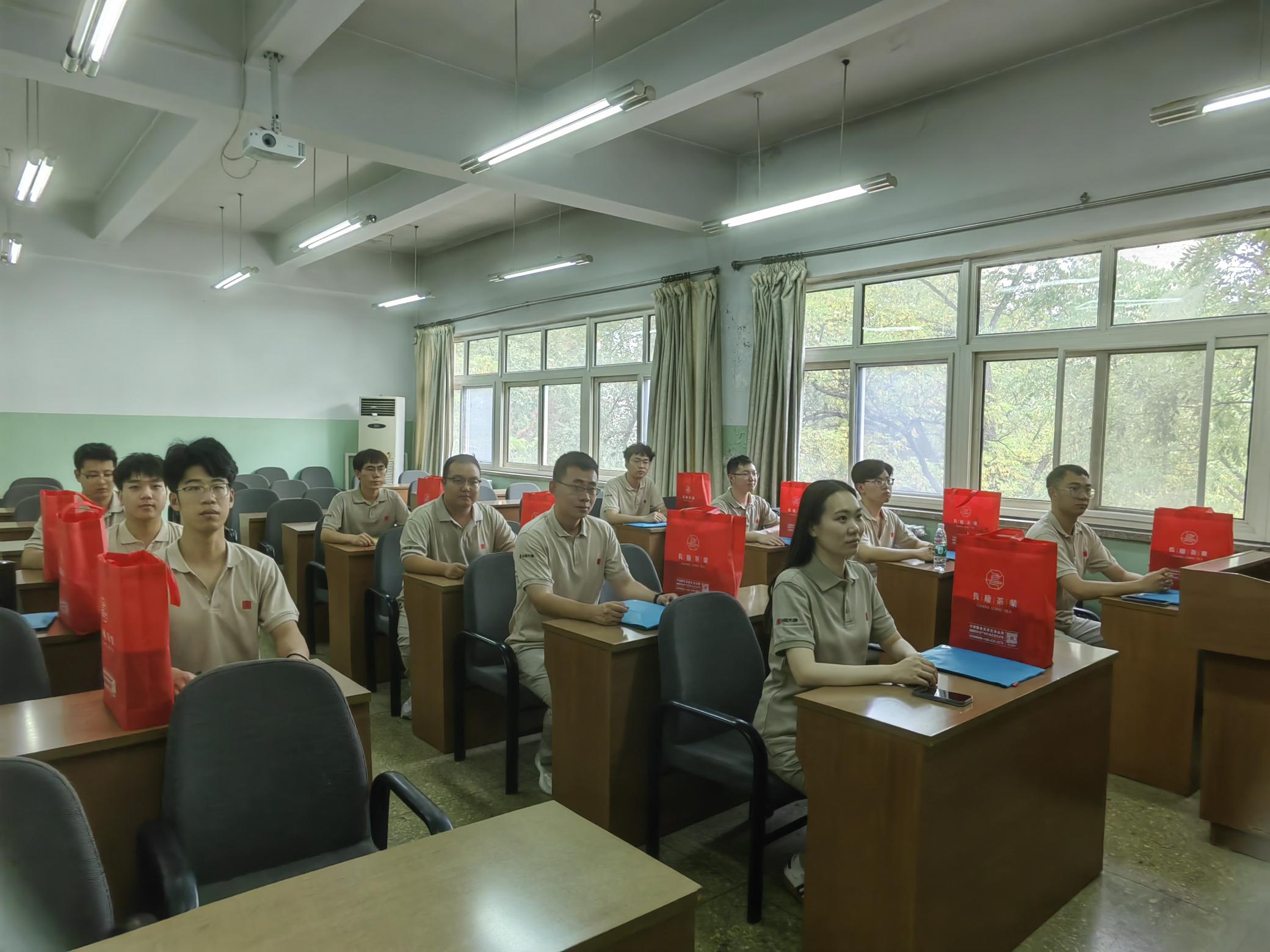 入職培訓.jpg